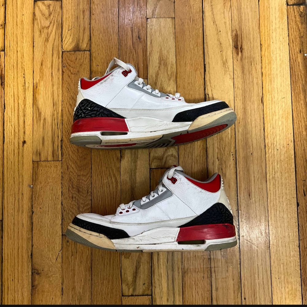 Air Jordan 3 Retro 'Fire Red' 2013